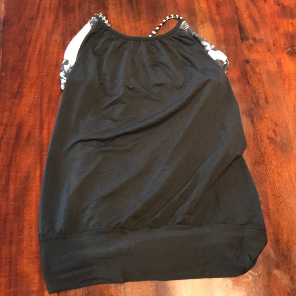 Blousy yoga top